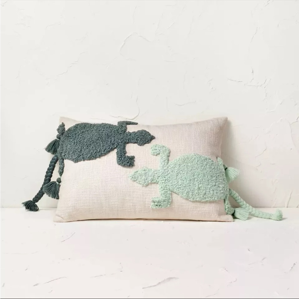Opalhouse Two Lizard Punch Needle Lumbar Throw Pillow Turquoise NWT